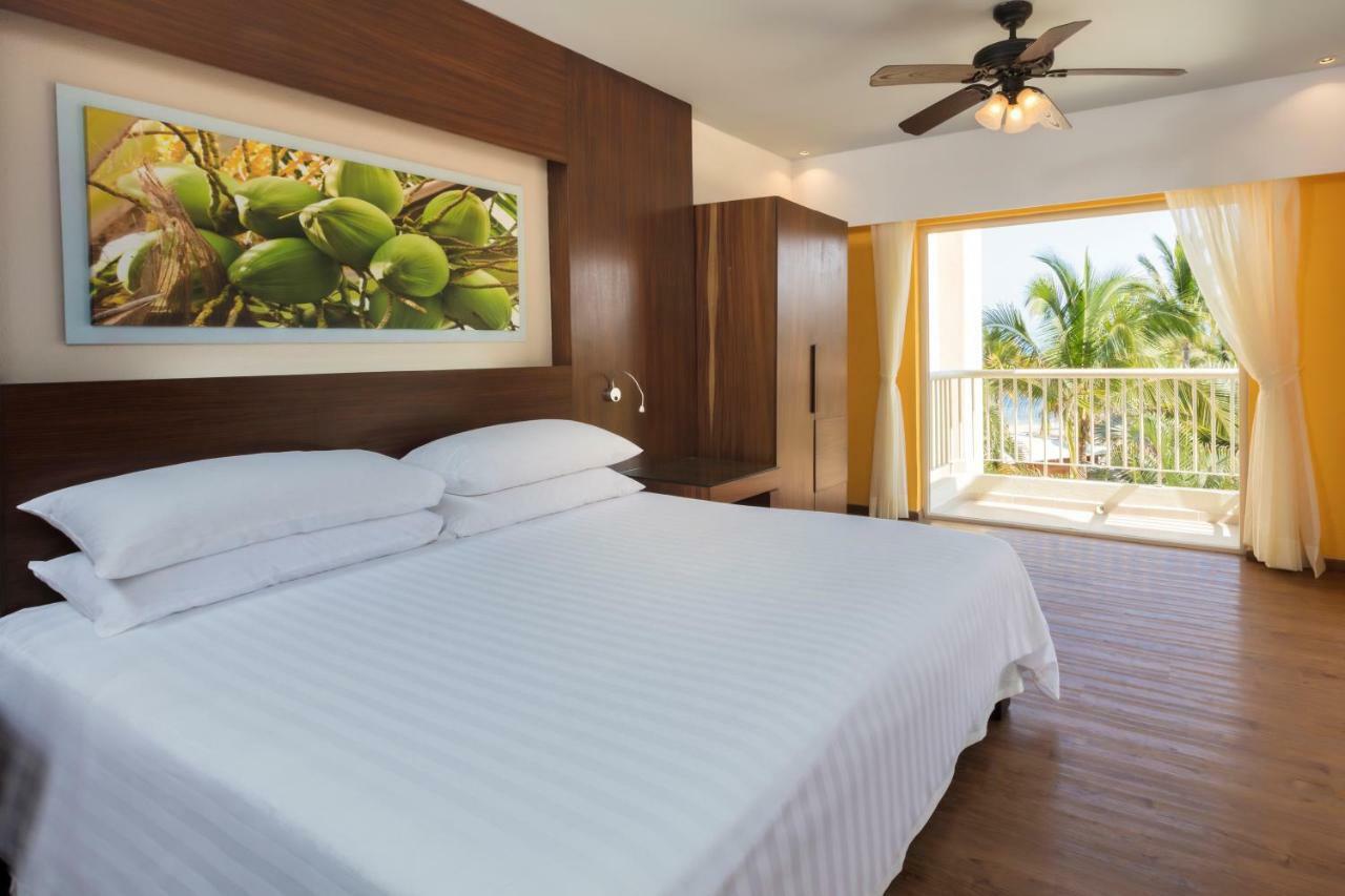Krystal Grand Nuevo Vallarta Exterior photo