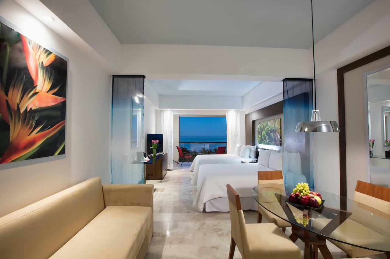 Krystal Grand Nuevo Vallarta Exterior photo